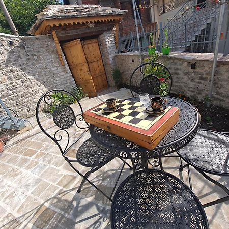 "Villa 70" Guesthouse Gjirokastër 外观 照片
