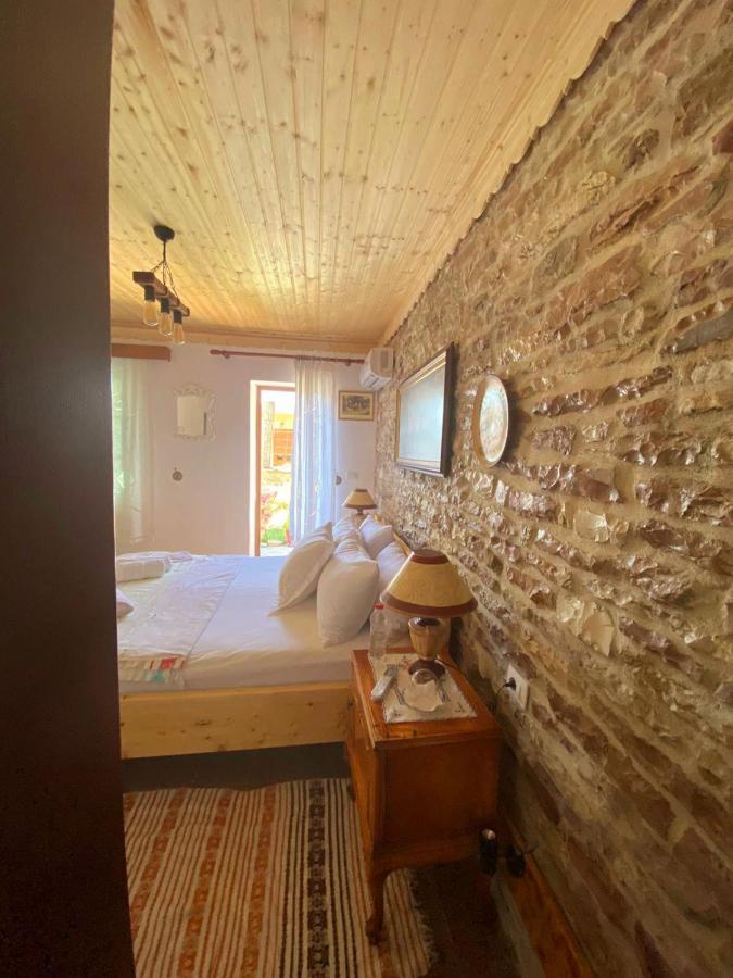 "Villa 70" Guesthouse Gjirokastër 外观 照片