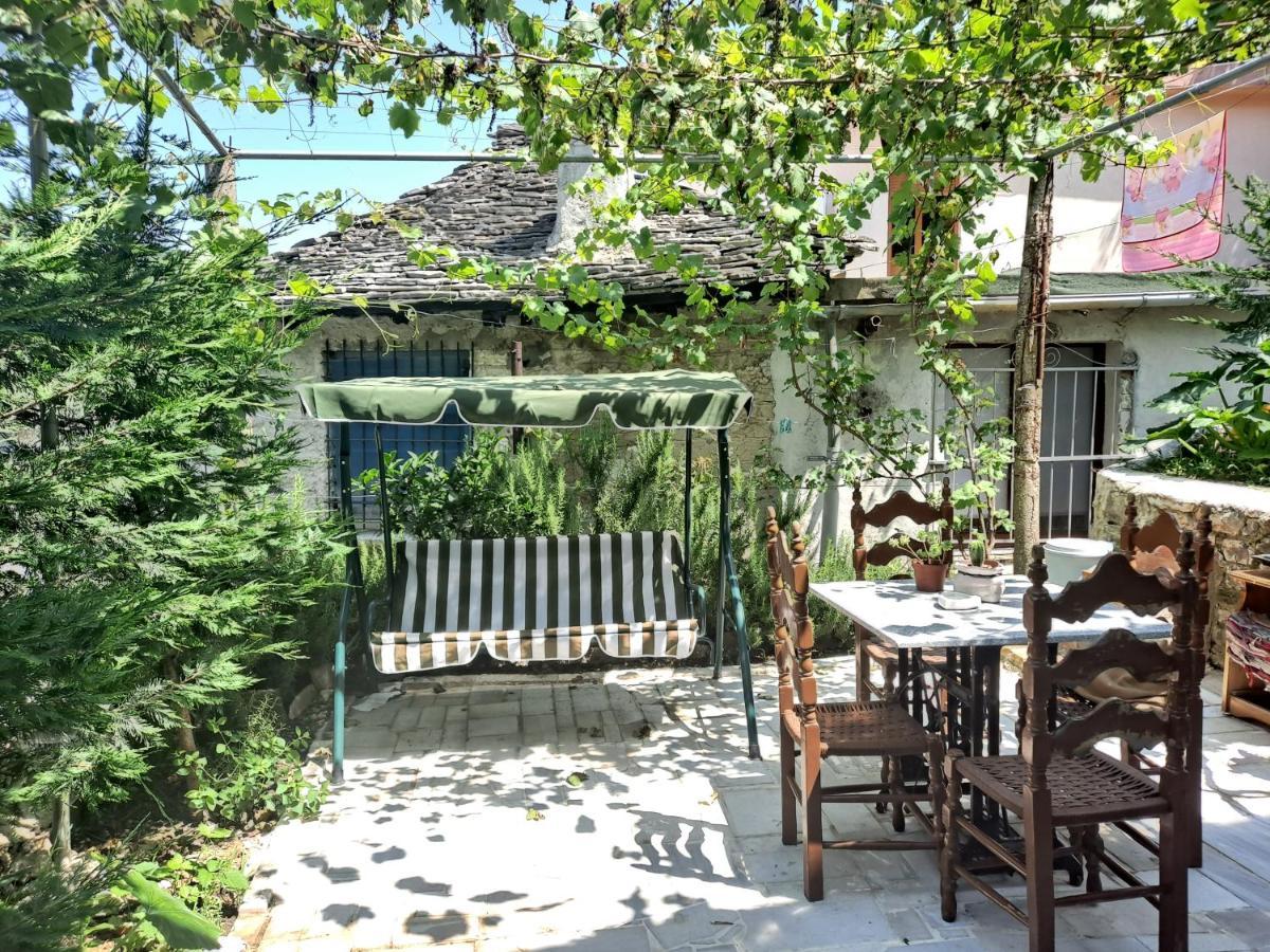"Villa 70" Guesthouse Gjirokastër 外观 照片