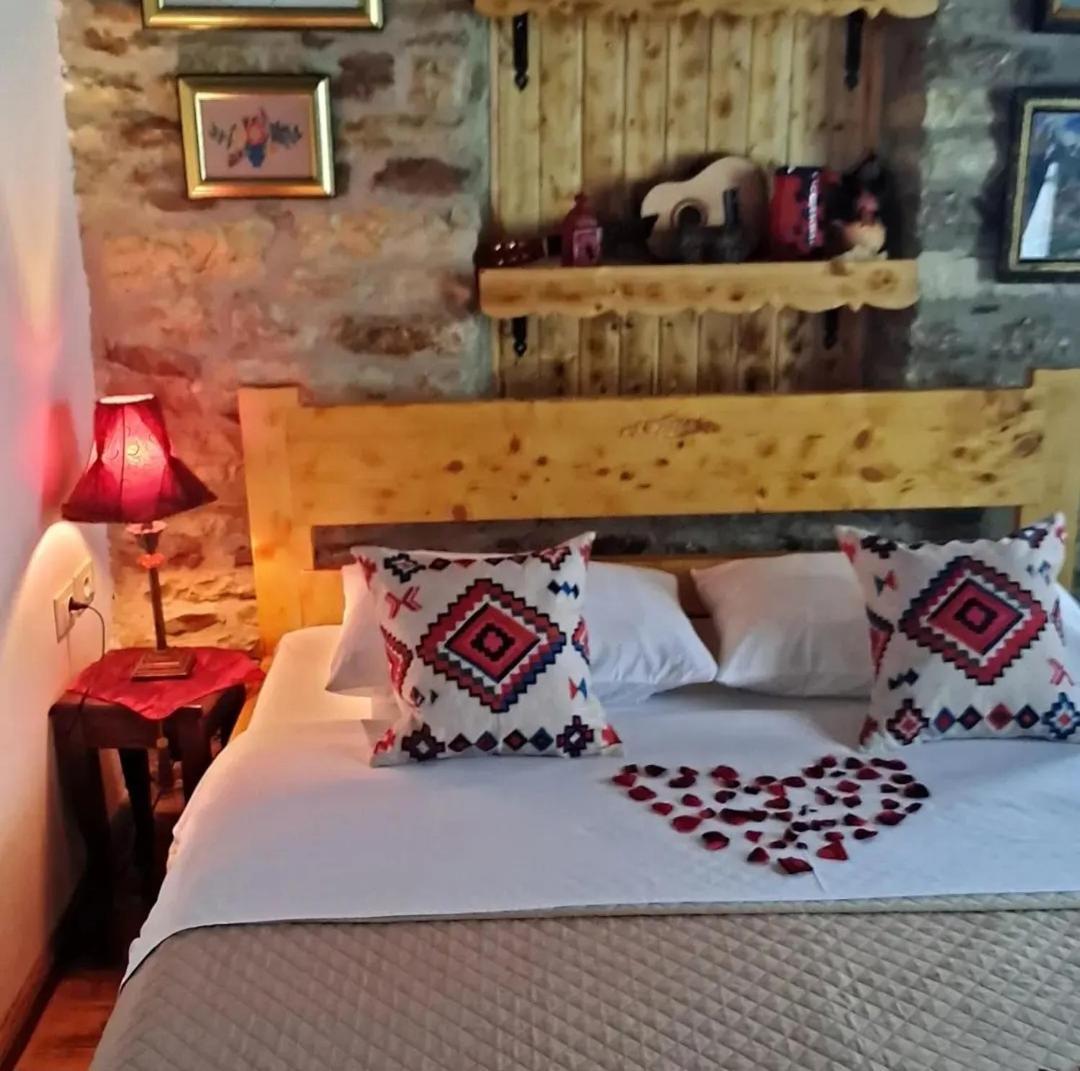 "Villa 70" Guesthouse Gjirokastër 外观 照片