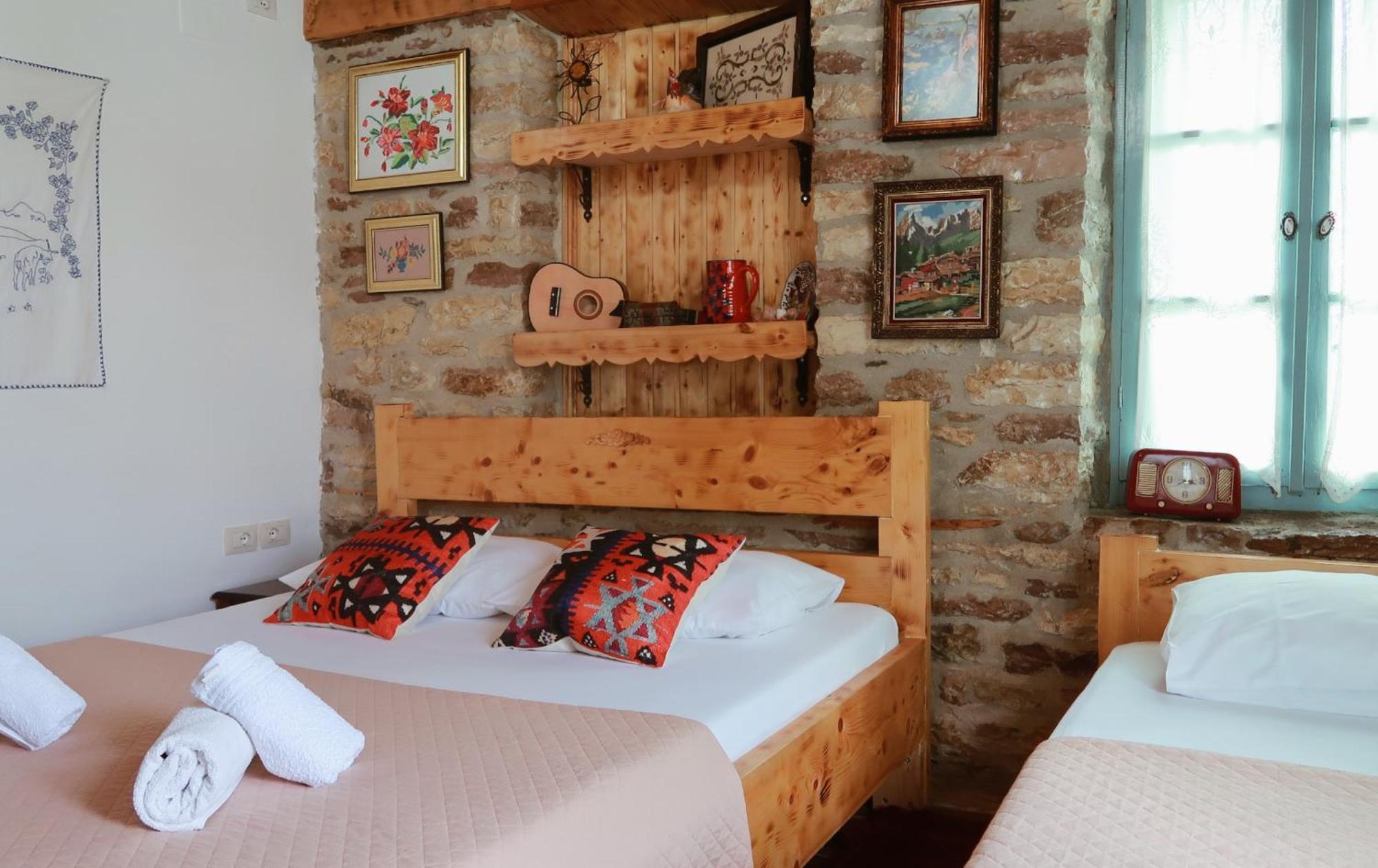 "Villa 70" Guesthouse Gjirokastër 外观 照片