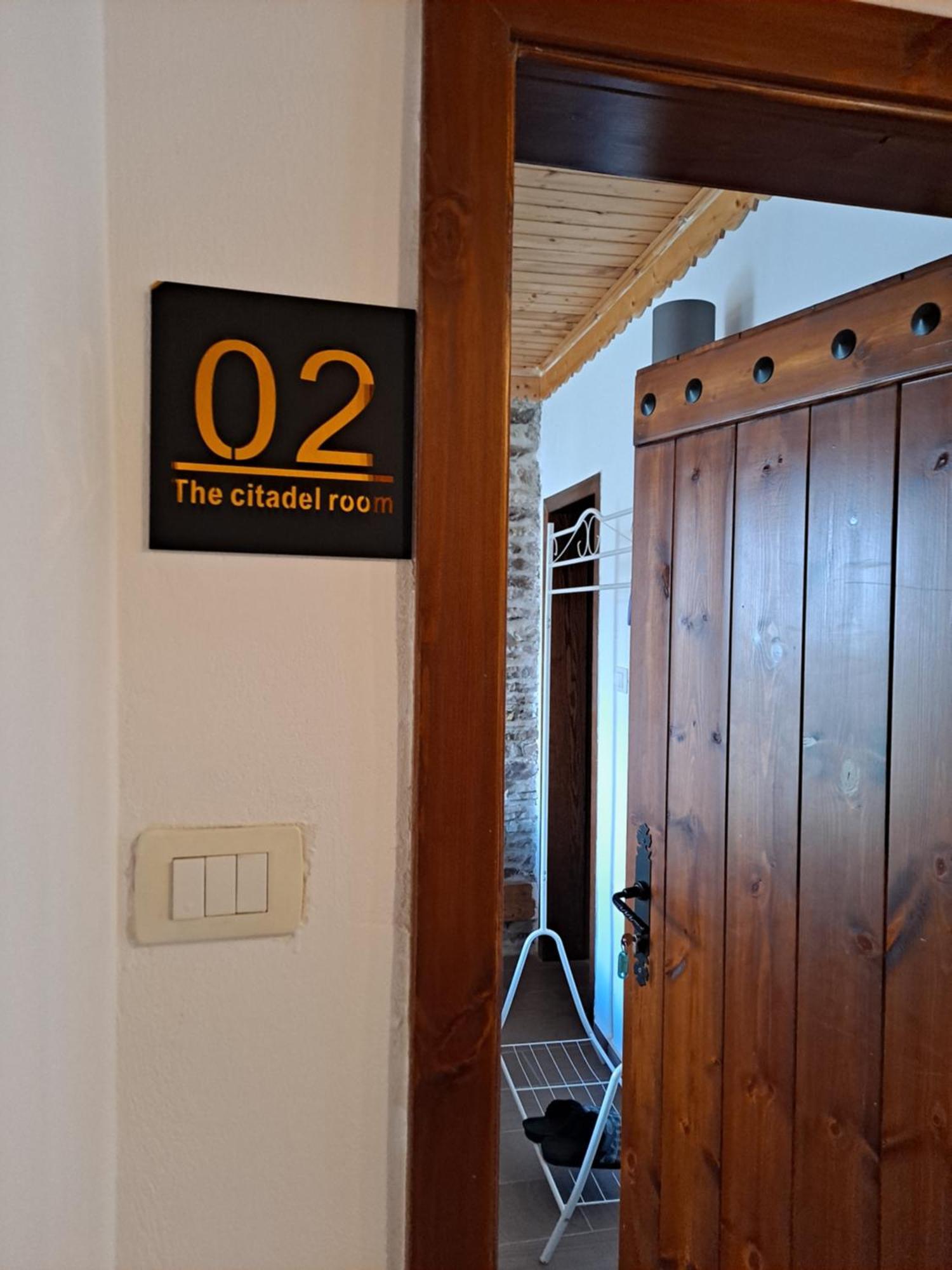 "Villa 70" Guesthouse Gjirokastër 外观 照片